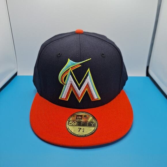 New Era 59FIFTY Miami Marlins Fitted 7 3/4 Hat Cap Black MLB Wool - Picture 1 of 7